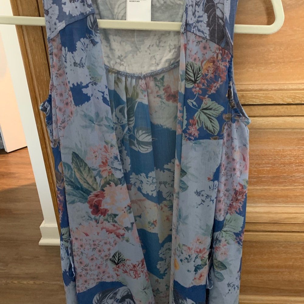 Logo blue floral Vest size Small